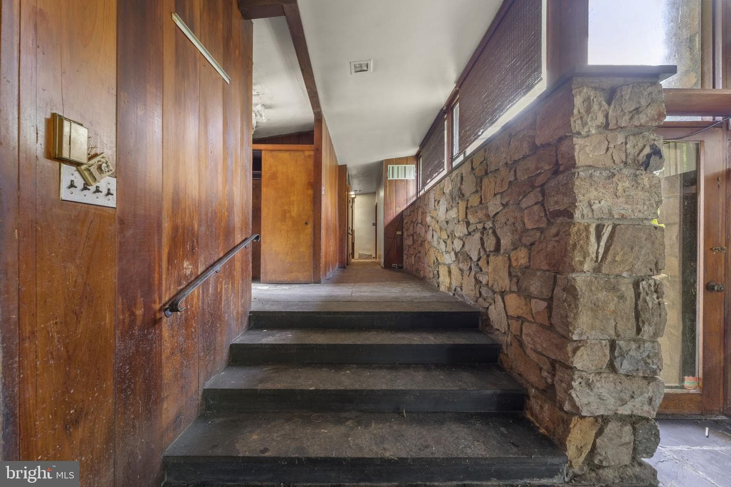 2935 Whitehall Road photo 24