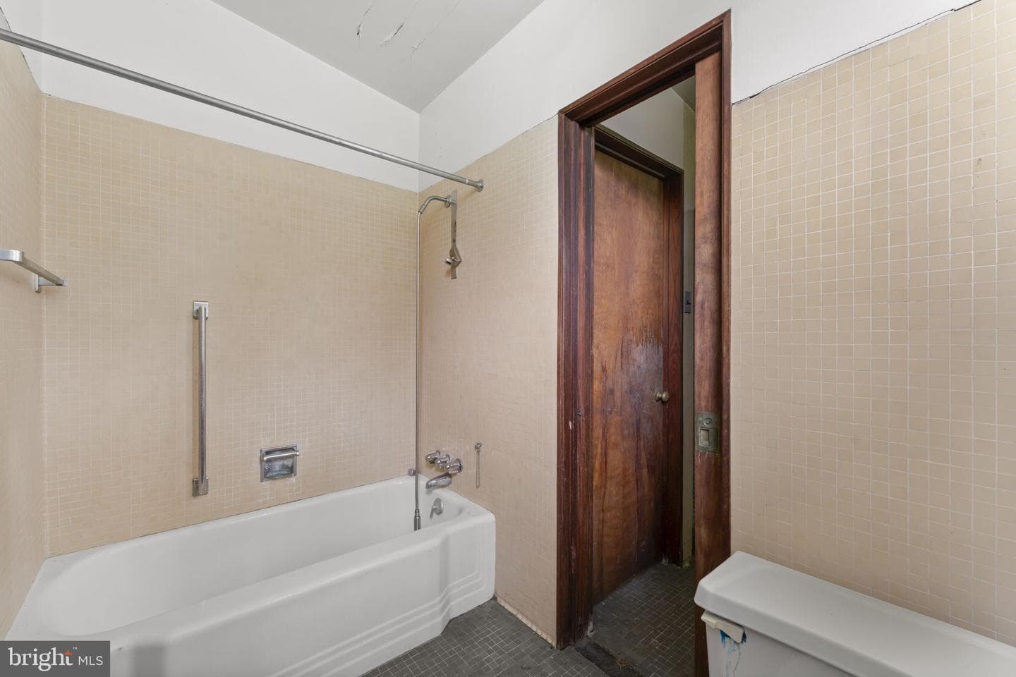 2935 Whitehall Road photo 29