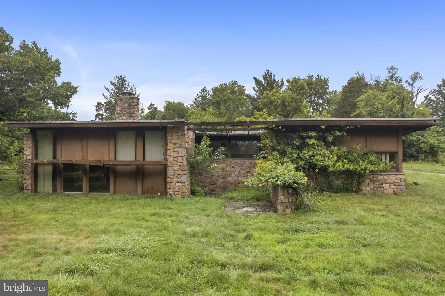 2935 Whitehall Road photo 42