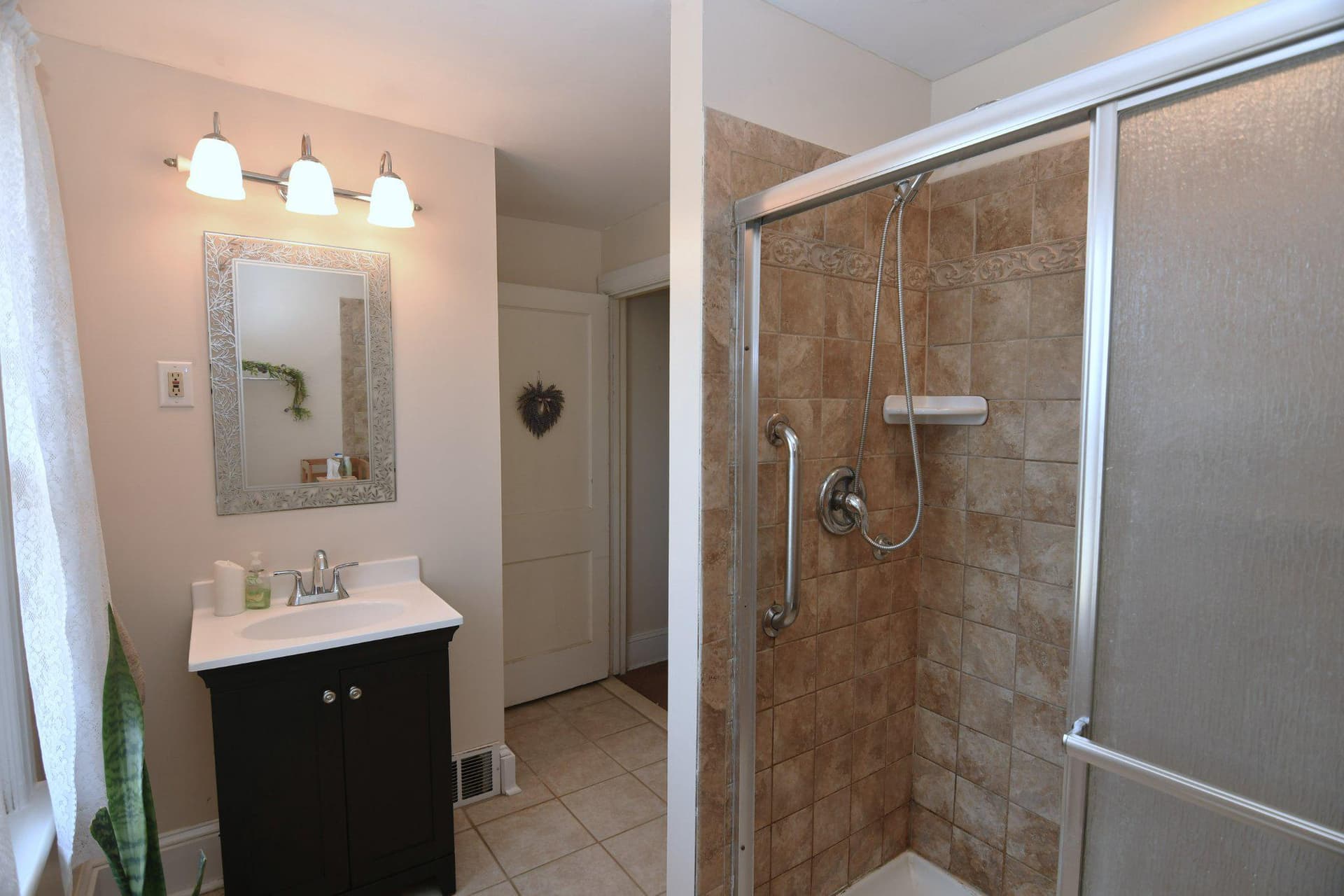 25 Center Avenue photo 10