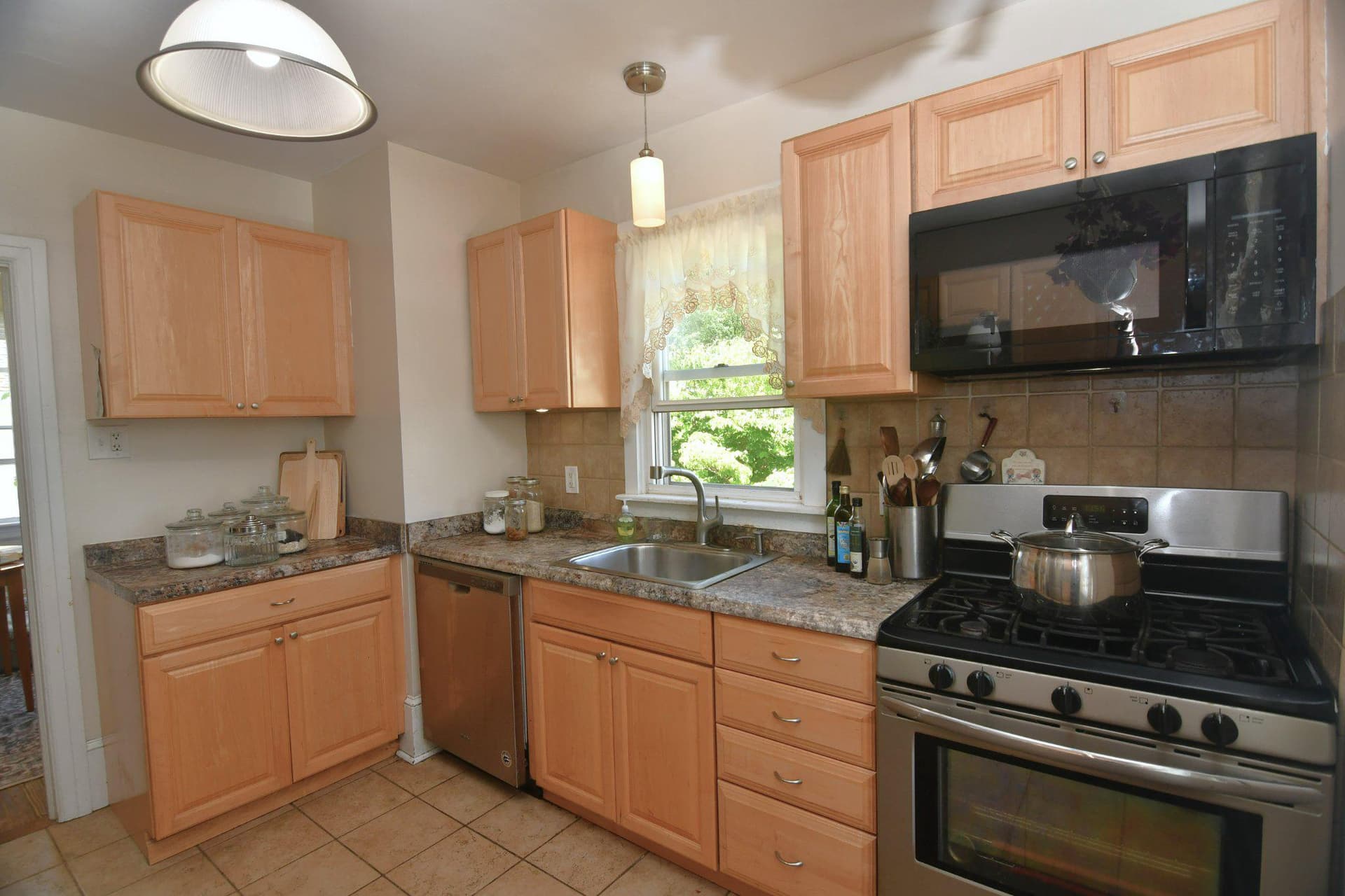 25 Center Avenue photo 7