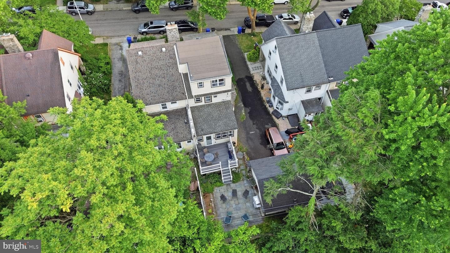 843 Elkins Avenue photo 32