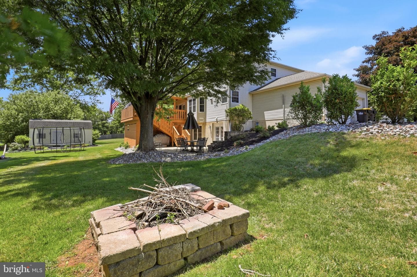 587 Weikel Road photo 36