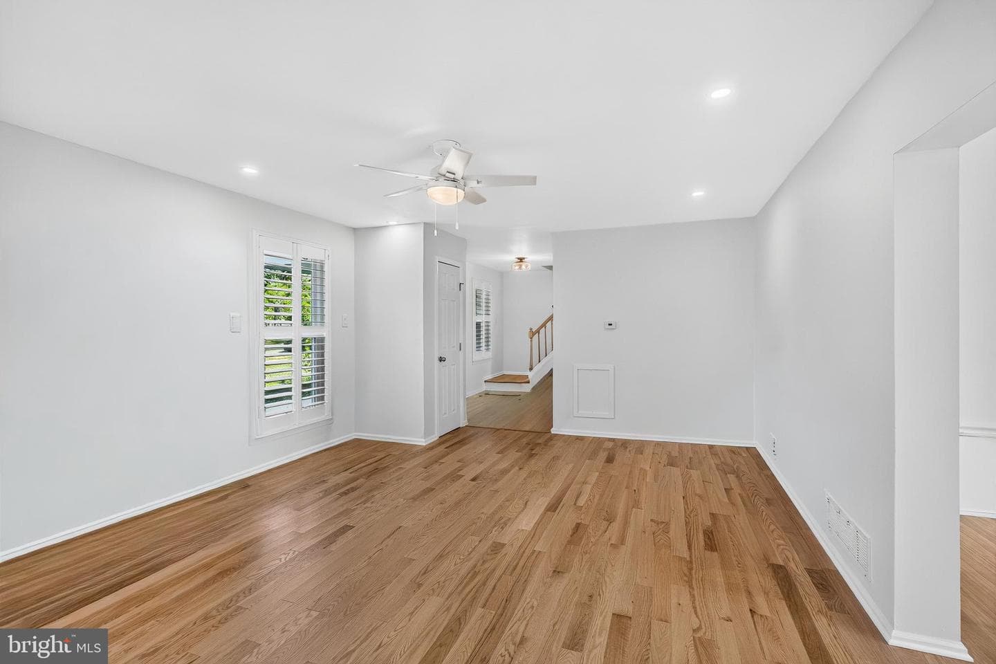 1146 Squires Way photo 15