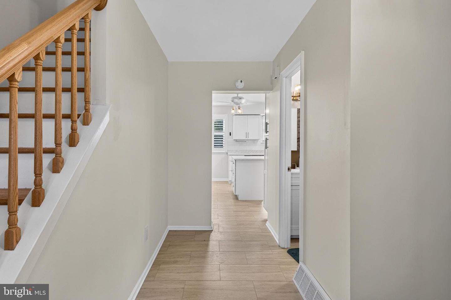 1146 Squires Way photo 6