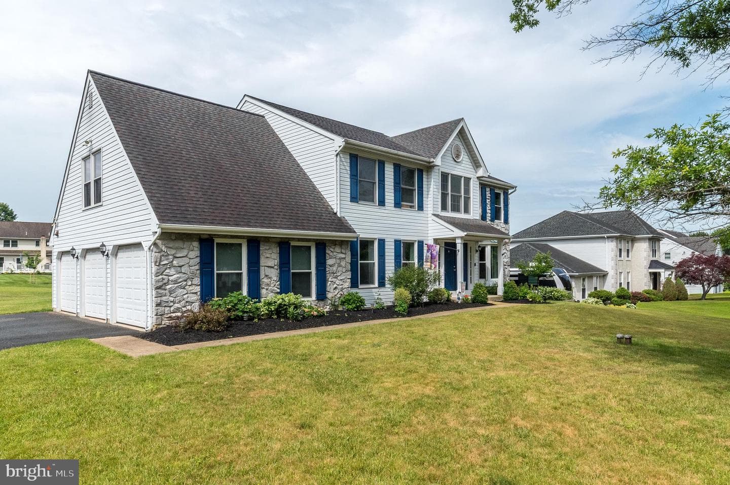 2272 Warner Road photo 2
