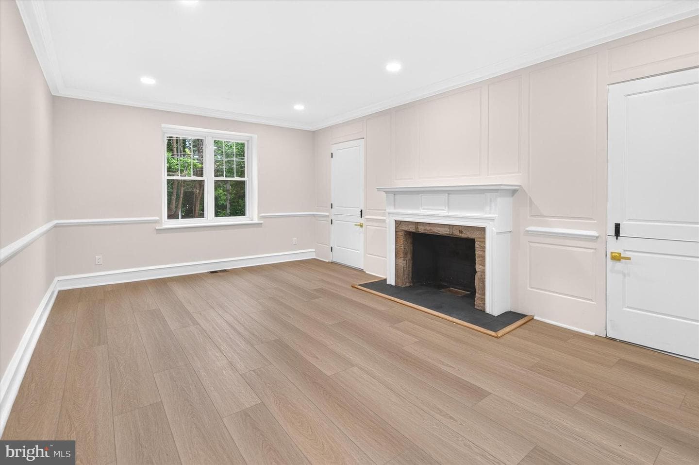 401 Carlton Avenue photo 14