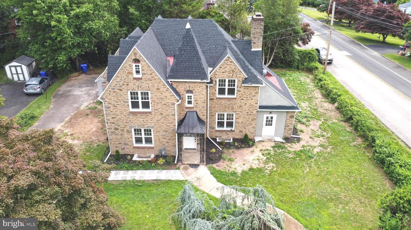 401 Carlton Avenue photo 4