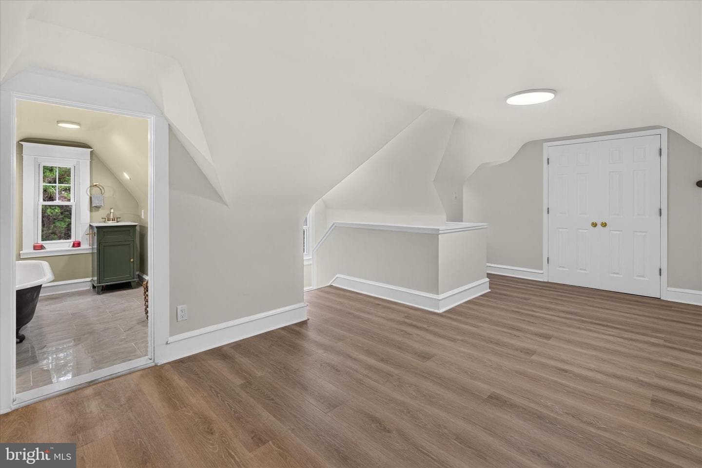 401 Carlton Avenue photo 58