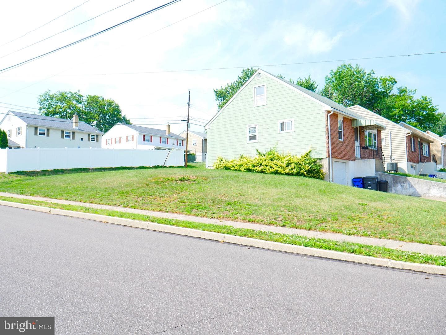 447 Spring Street photo 5
