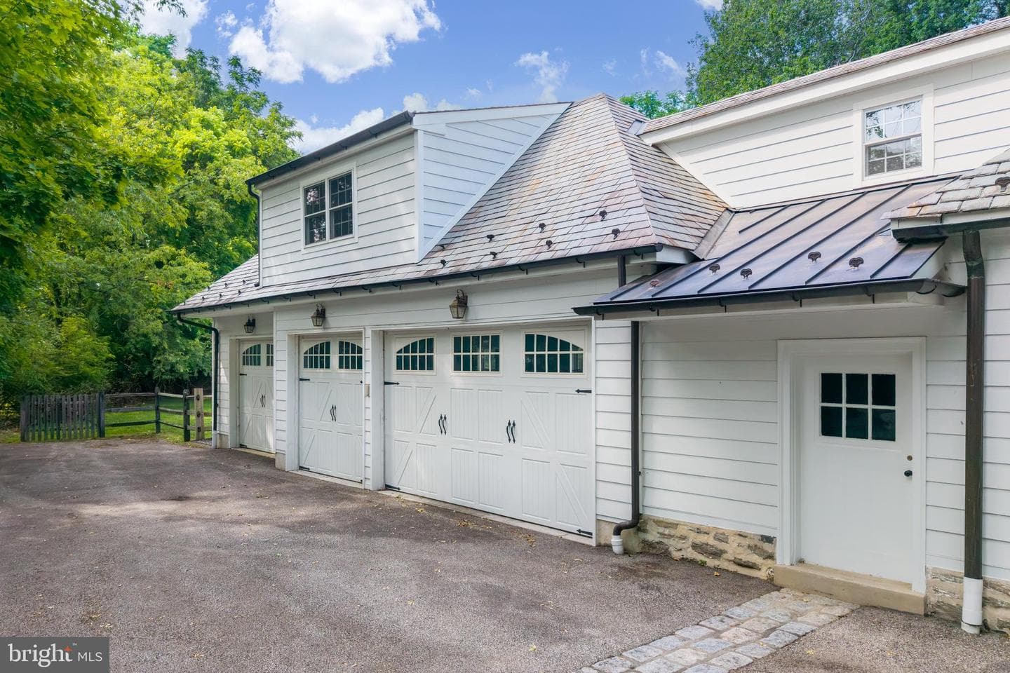 107 E Mill Road photo 31