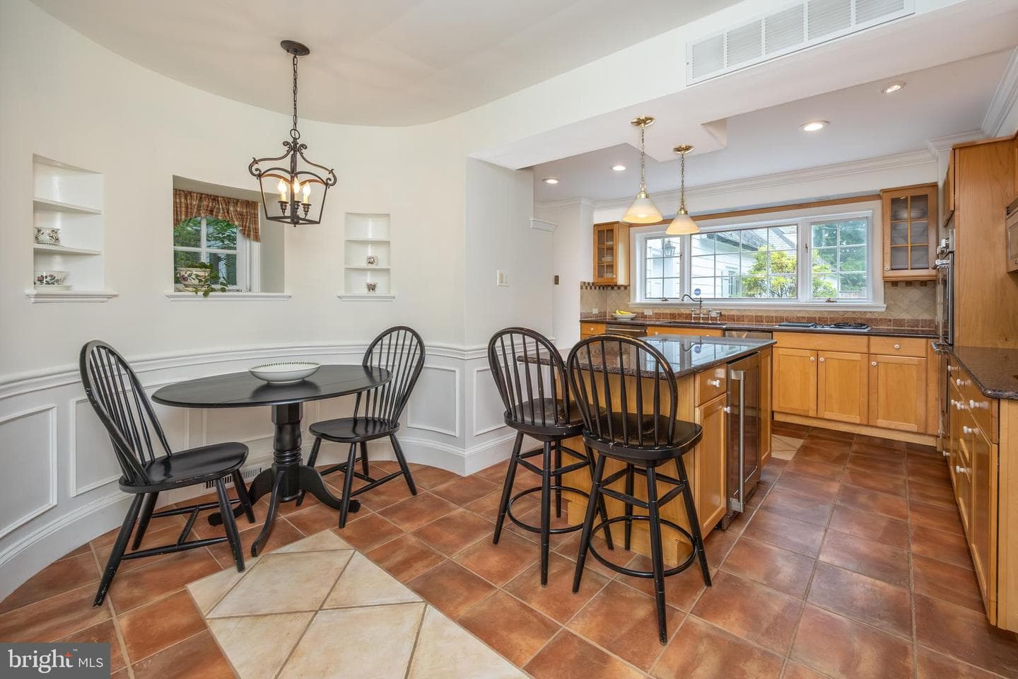 107 E Mill Road photo 6