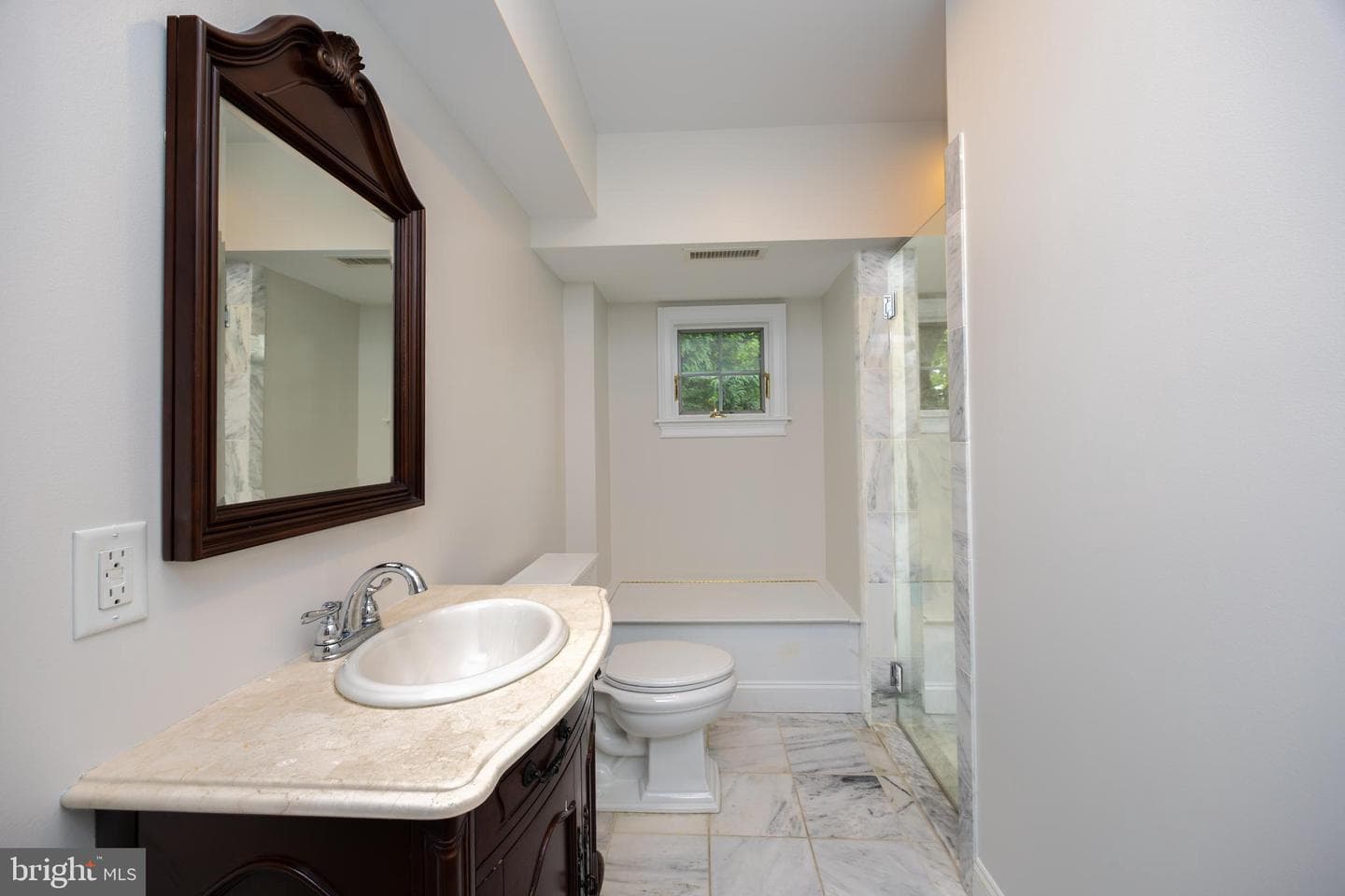 107 E Mill Road photo 8