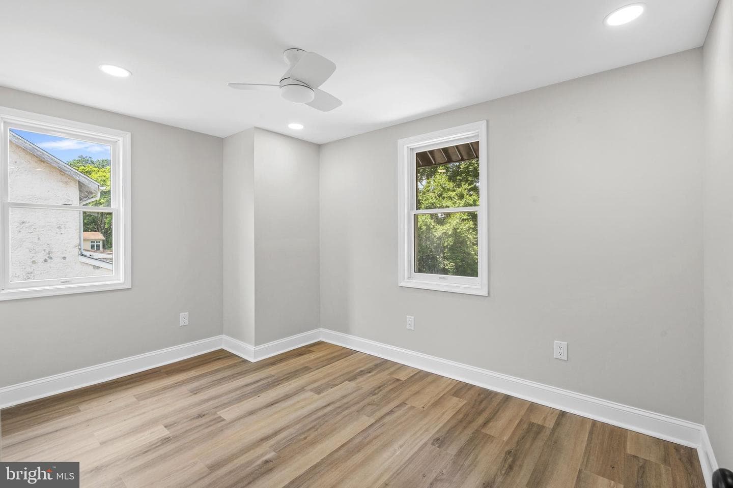 1082 Edge Hill Road photo 25
