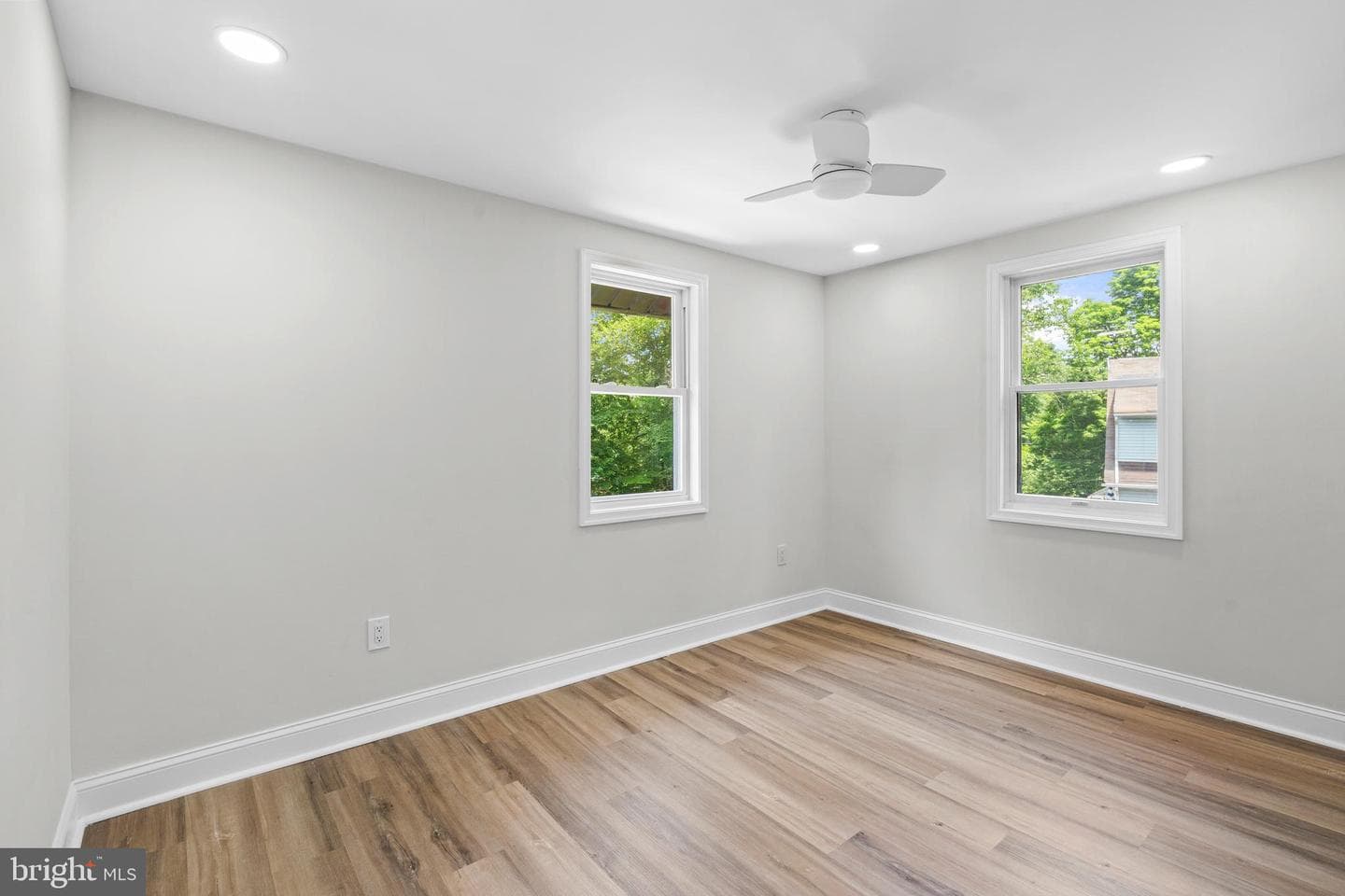 1082 Edge Hill Road photo 30