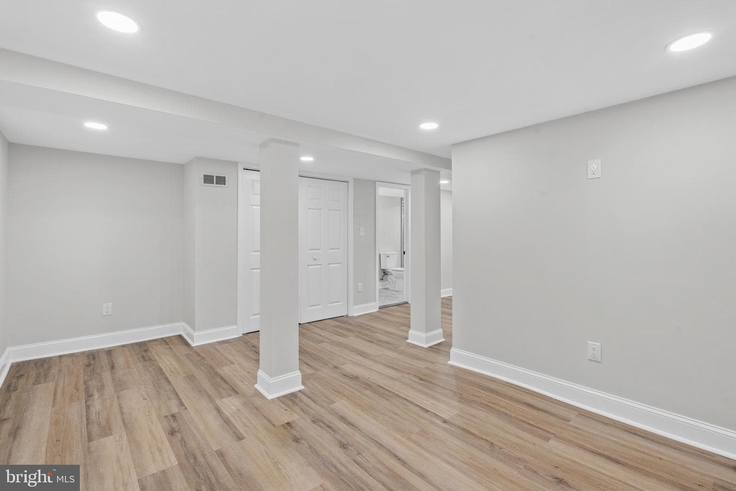 1082 Edge Hill Road photo 32