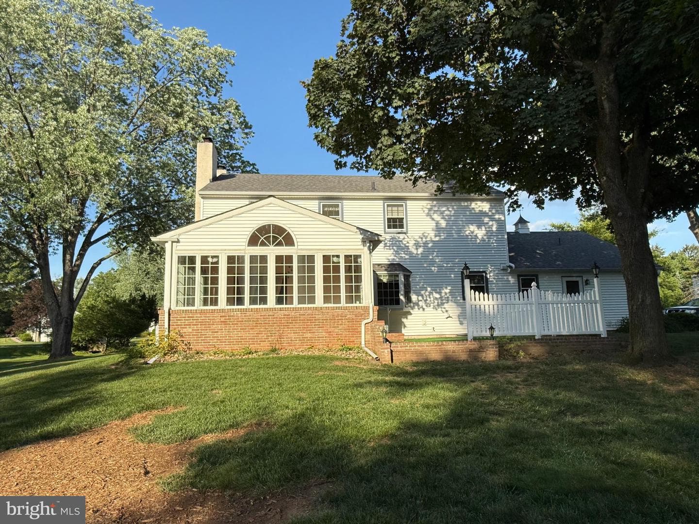 1038 Hickory Drive photo 4