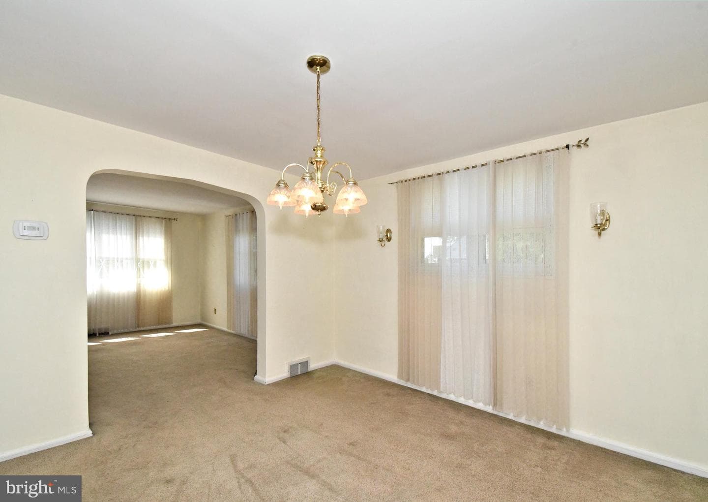 610 Topsfield Road photo 10