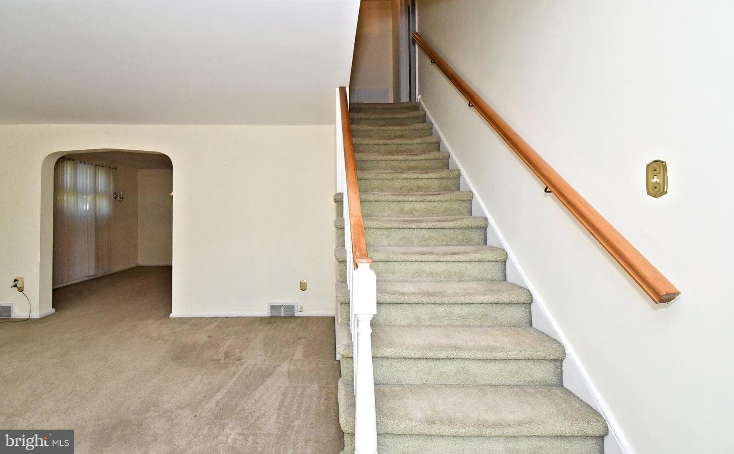 610 Topsfield Road photo 19