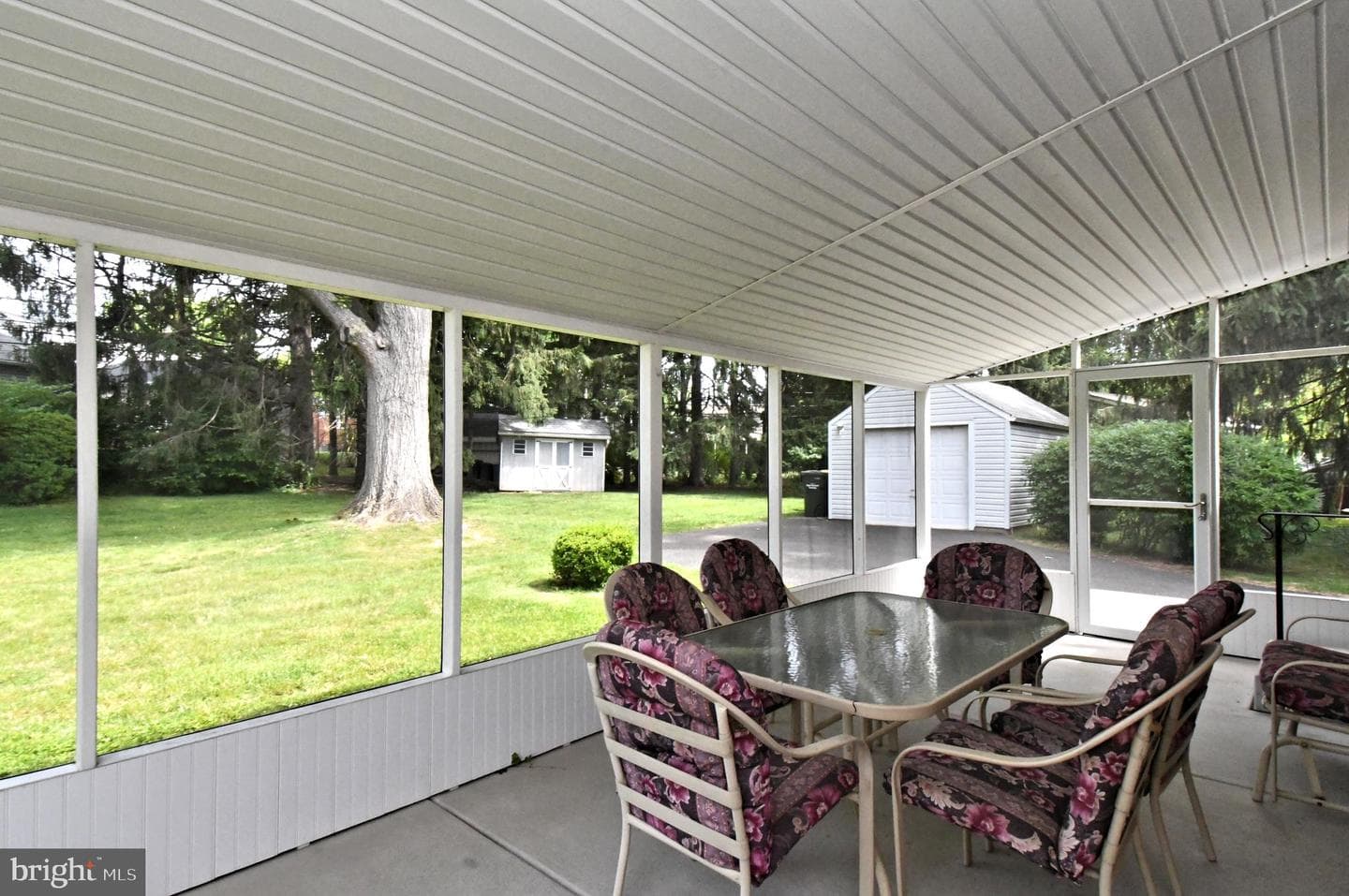 610 Topsfield Road photo 30