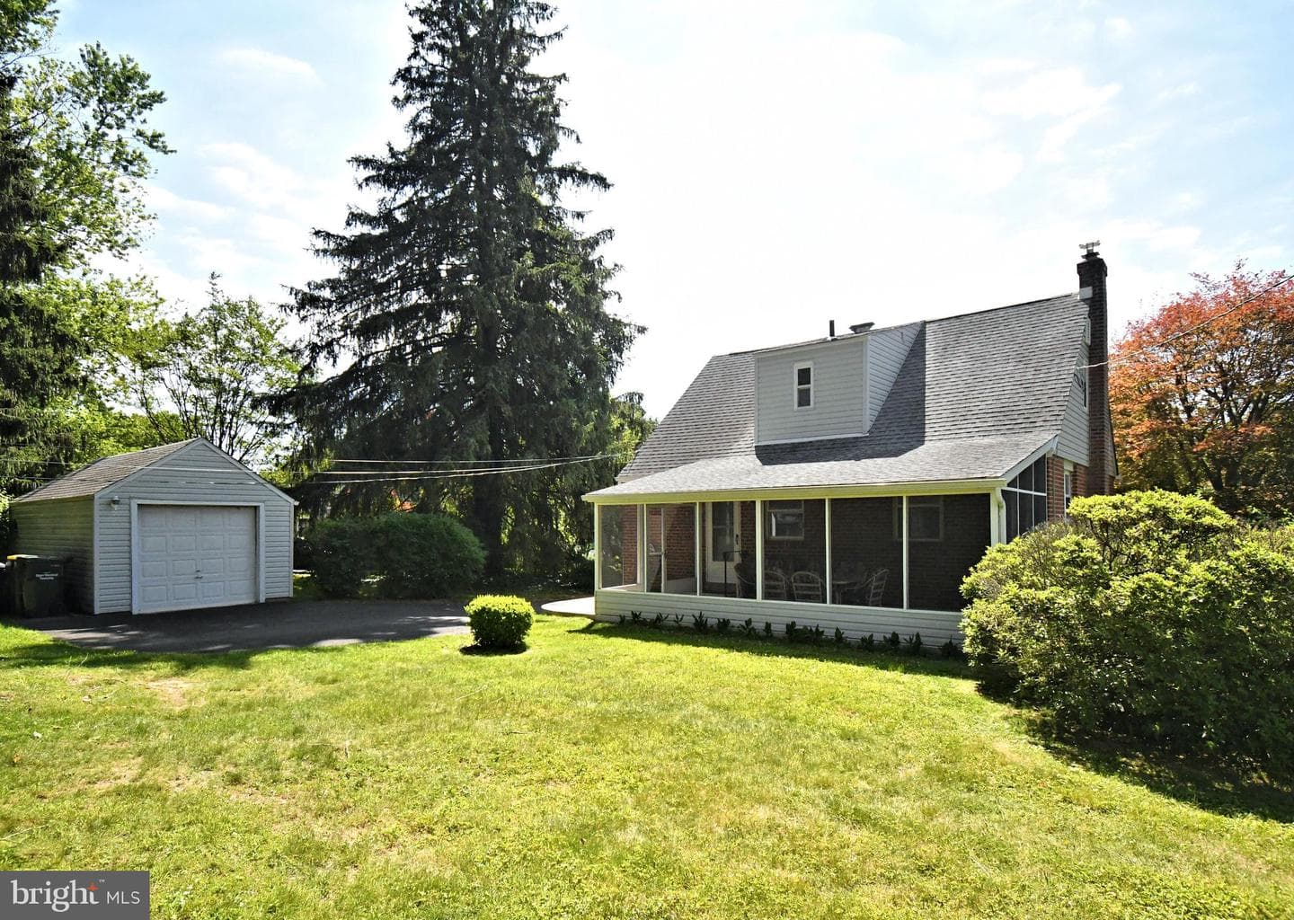 610 Topsfield Road photo 34