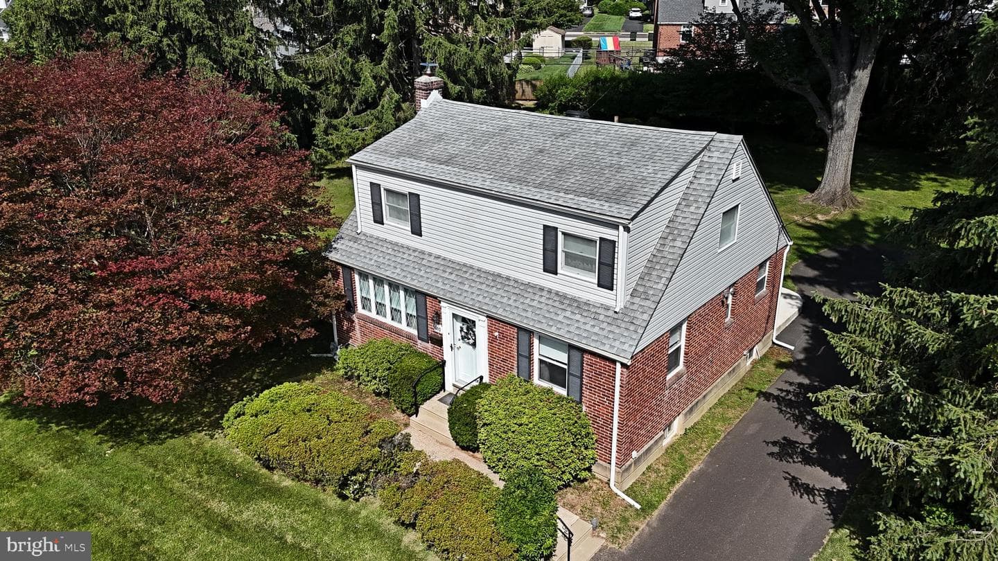 610 Topsfield Road photo 40