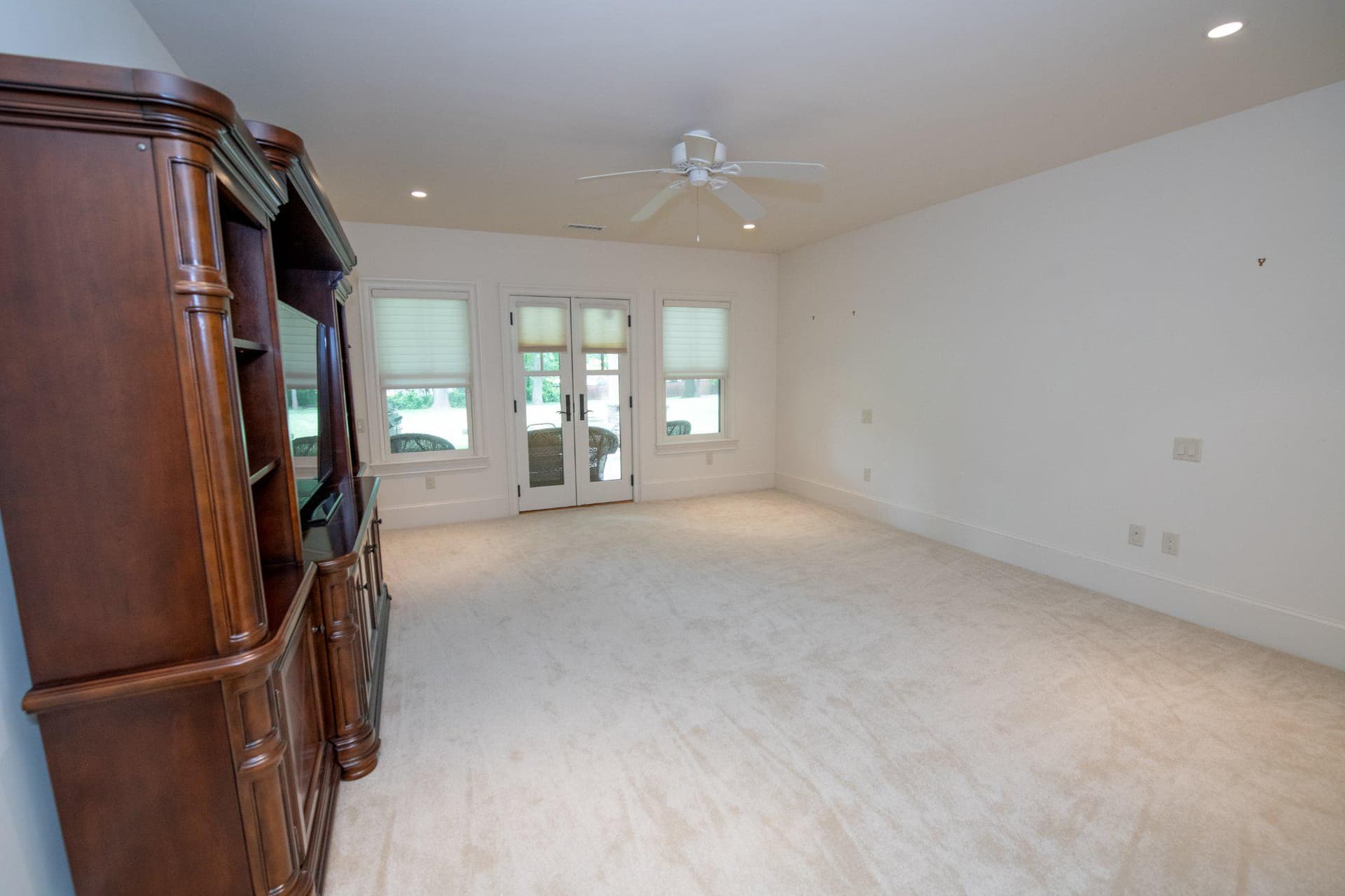 711 Moredon Road photo 103