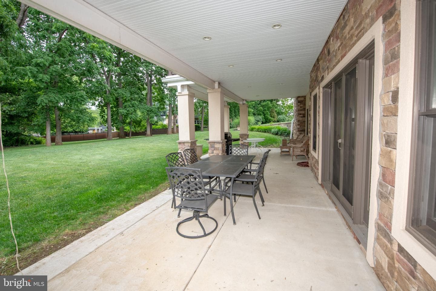 711 Moredon Road photo 23