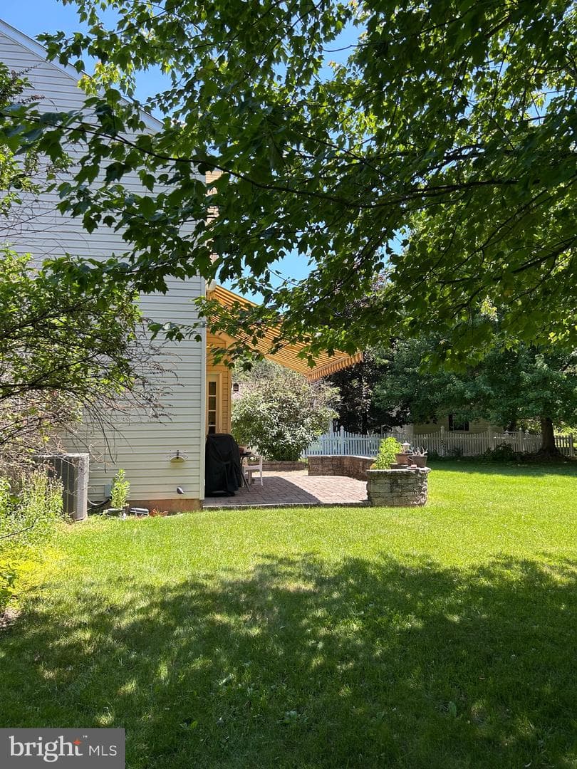 11 Kendall Lane photo 6