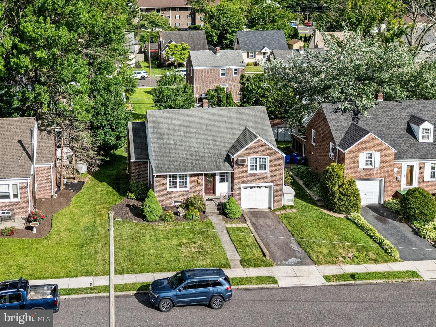 1460 Sunset Drive photo 3