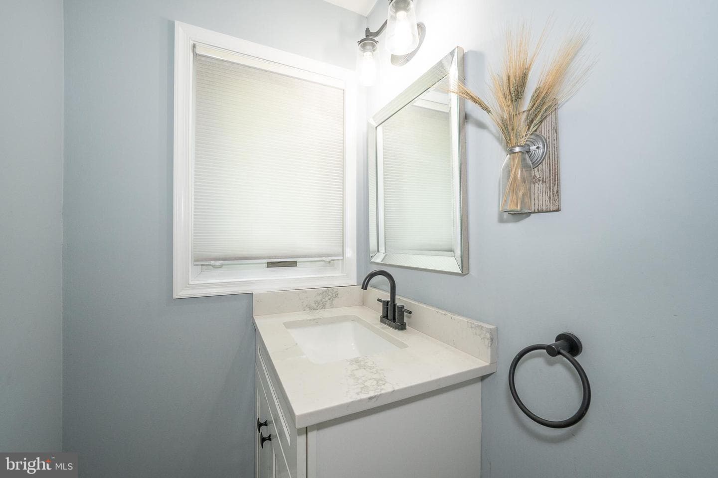 1551 Washington Lane photo 17
