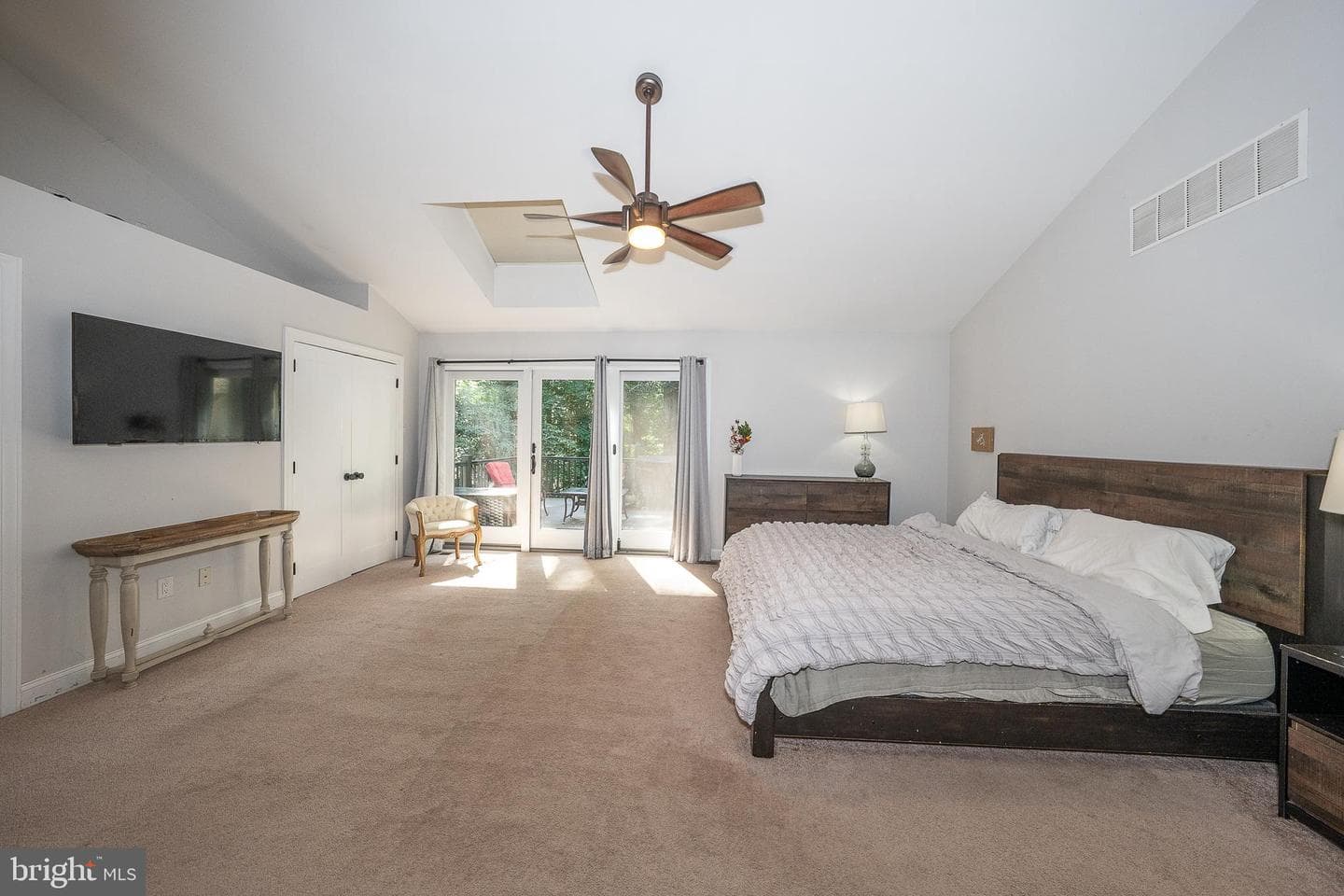 1551 Washington Lane photo 19