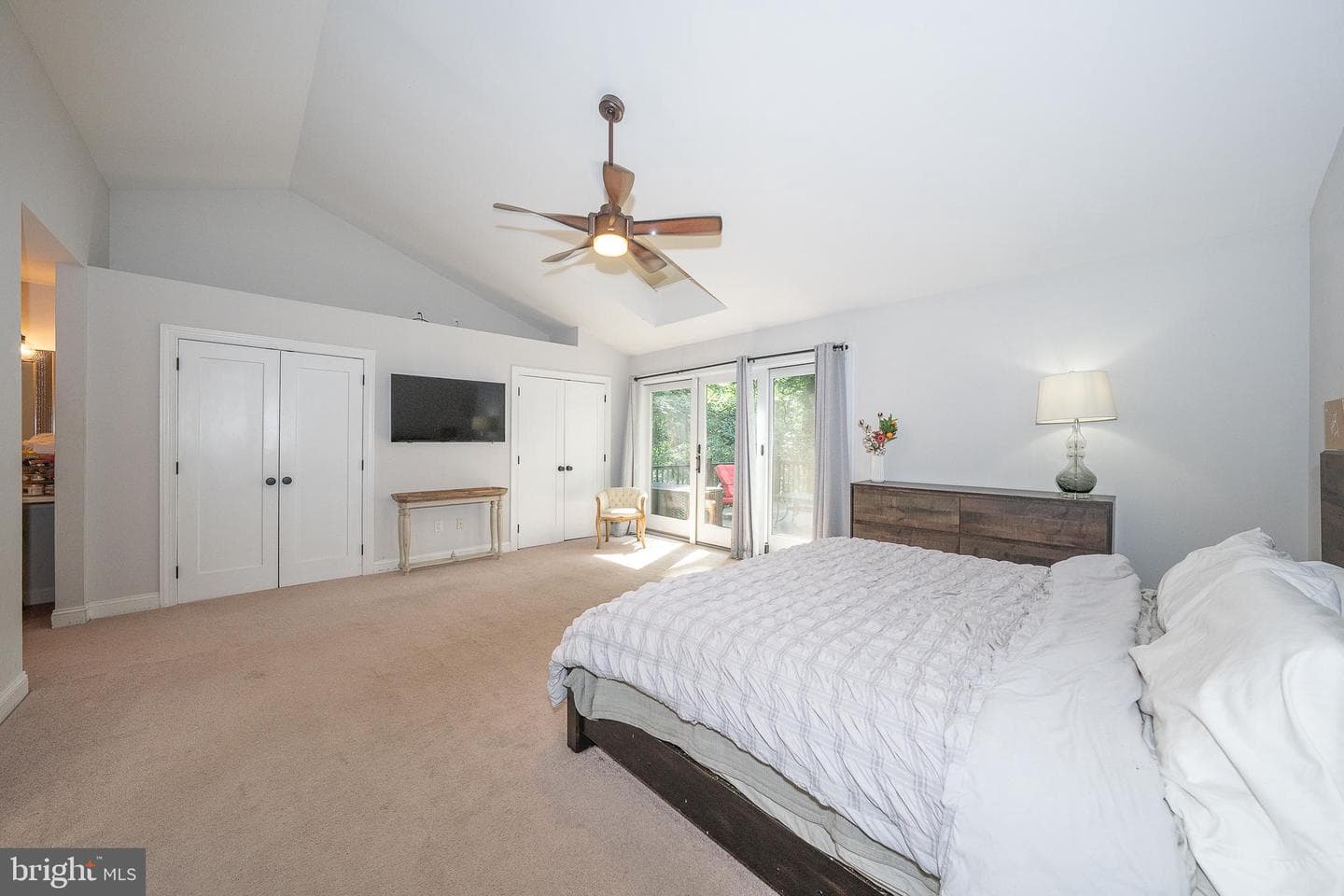 1551 Washington Lane photo 20