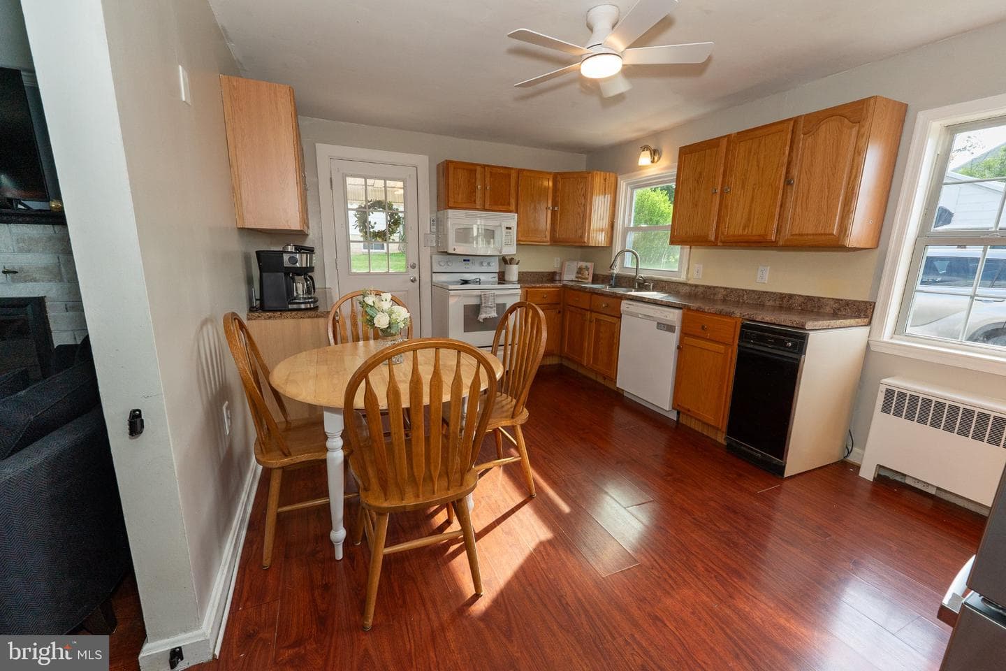 2313 N Charlotte Street photo 10