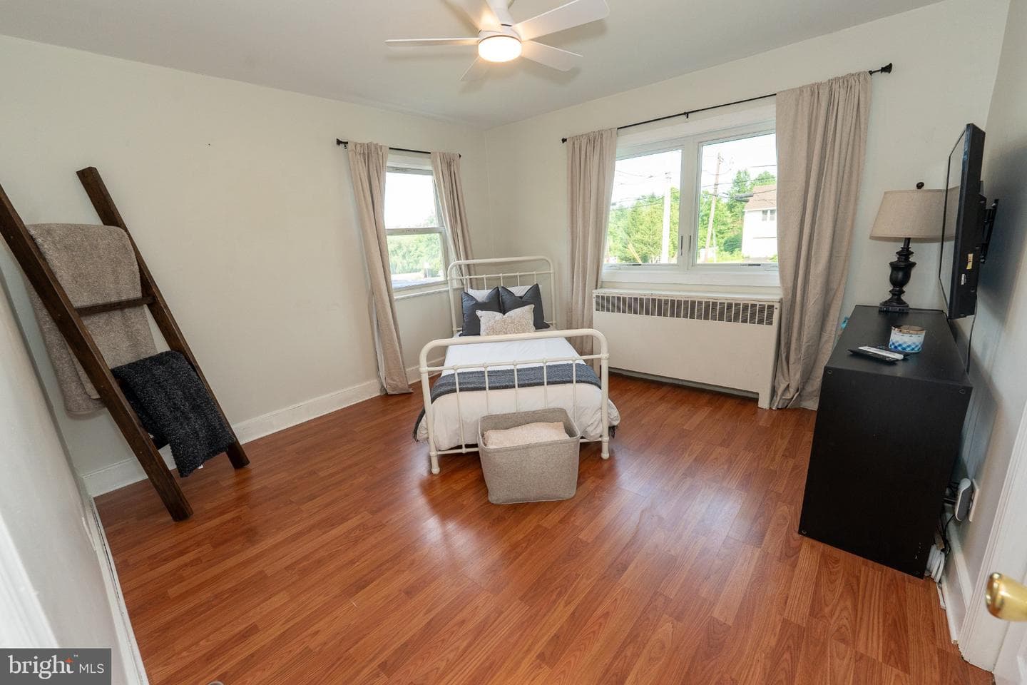 2313 N Charlotte Street photo 24