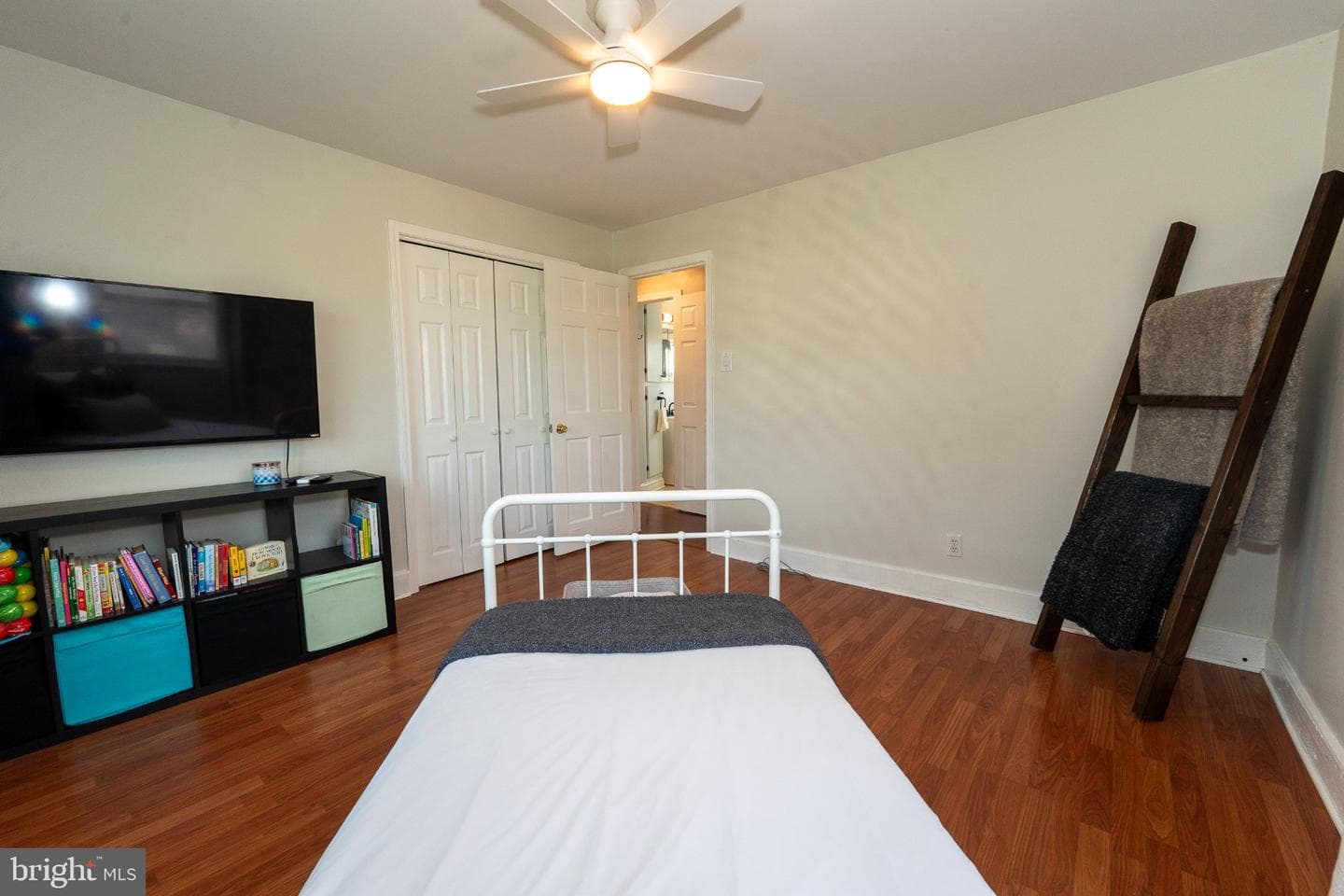 2313 N Charlotte Street photo 25