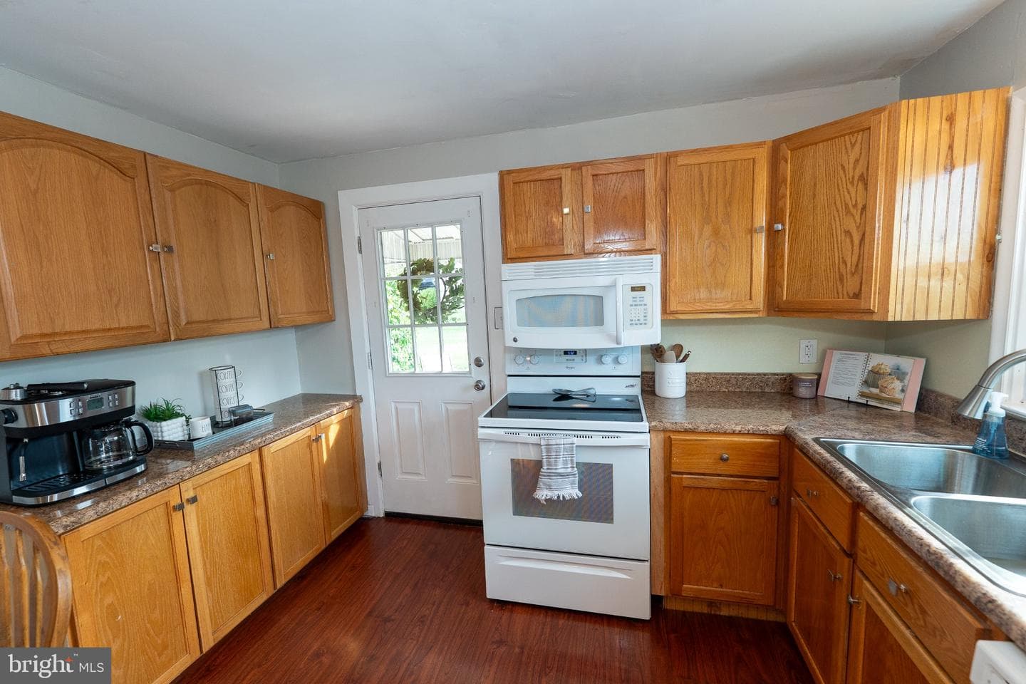 2313 N Charlotte Street photo 7