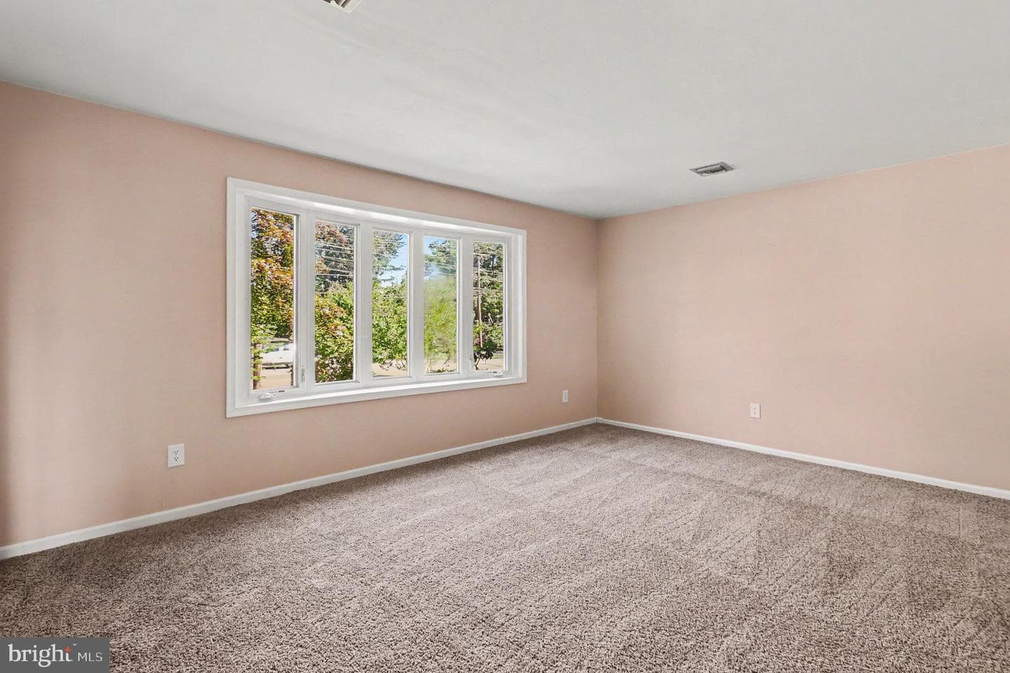 208 N Trooper Road photo 15
