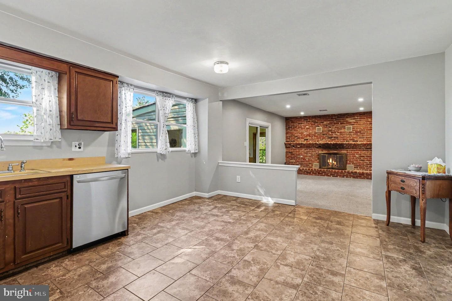 208 N Trooper Road photo 18