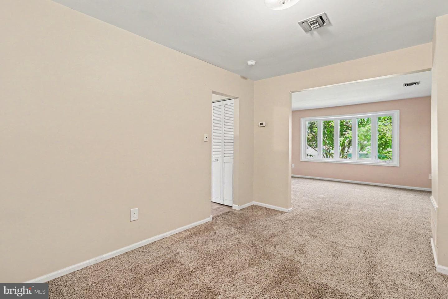 208 N Trooper Road photo 34