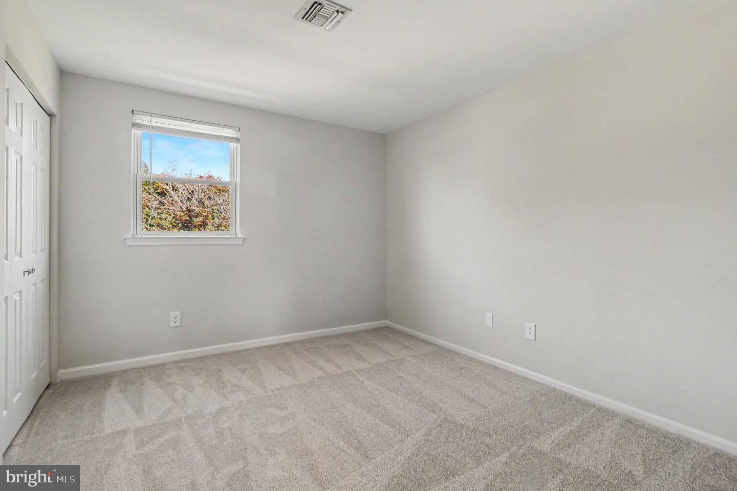 208 N Trooper Road photo 40