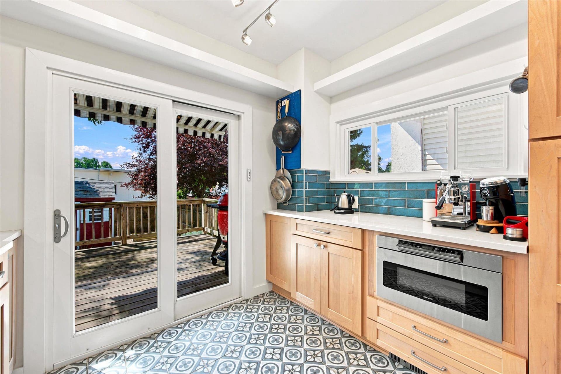 129 Harrison Avenue photo 8