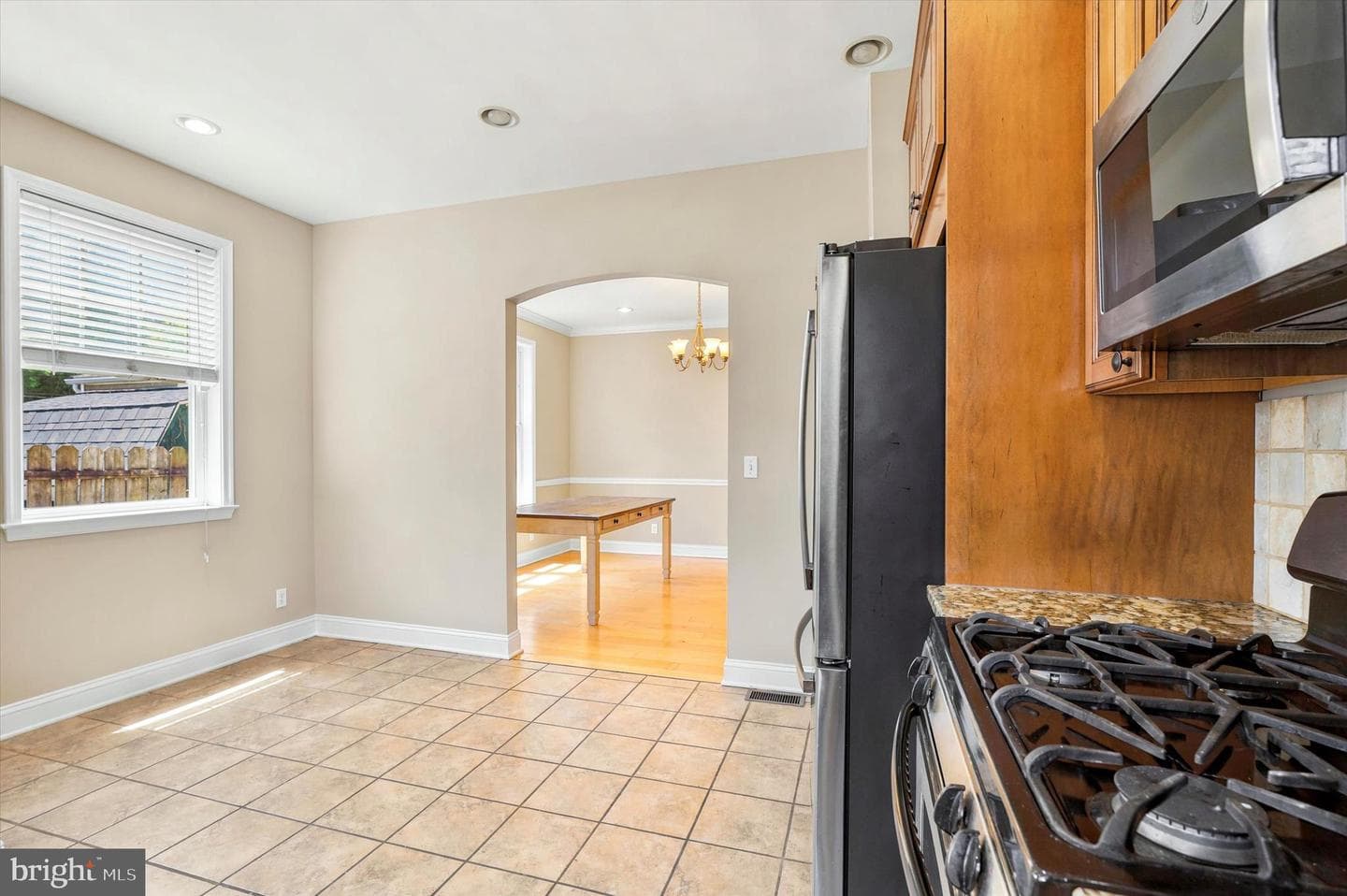 205 S Locust Street photo 6