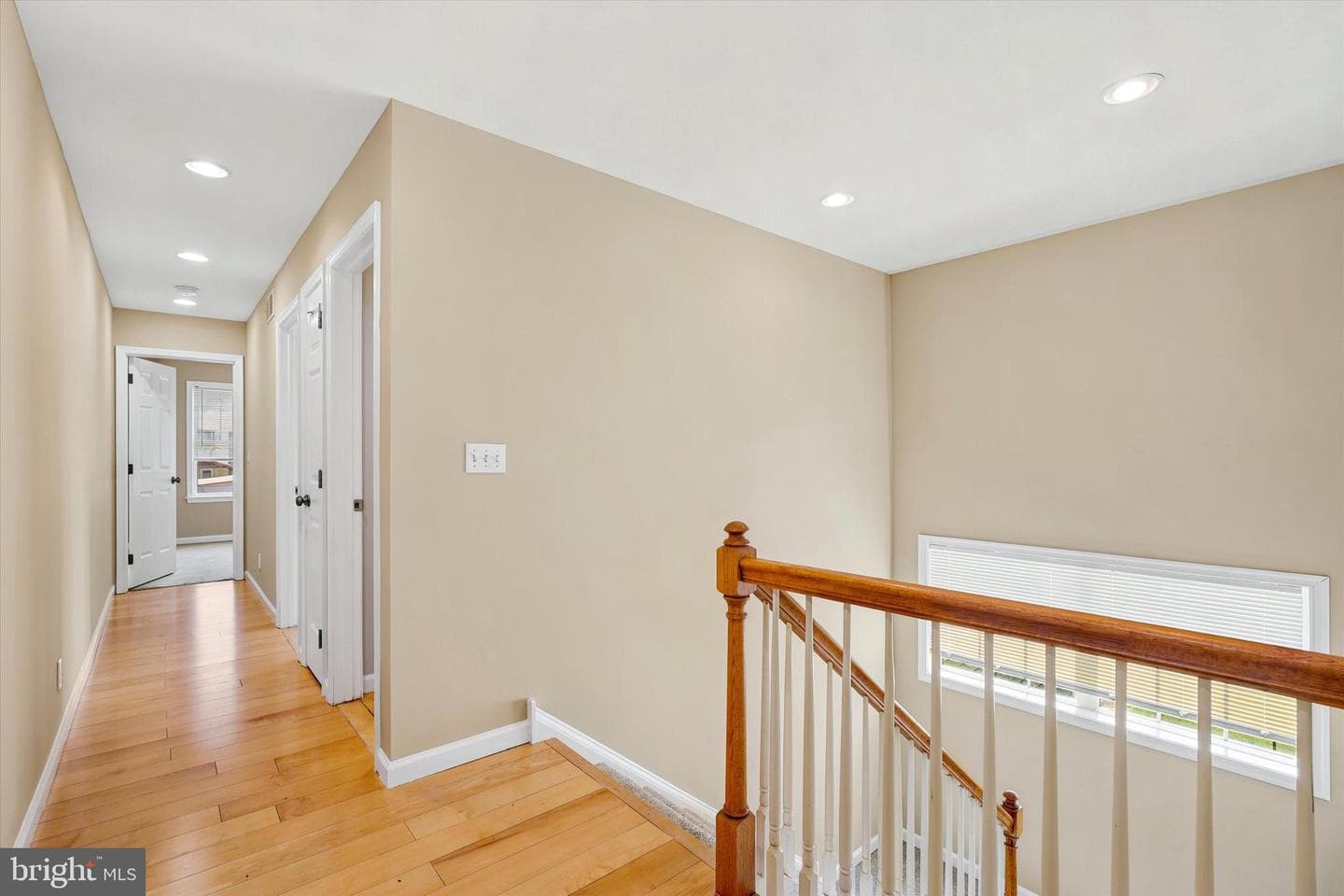 205 S Locust Street photo 9