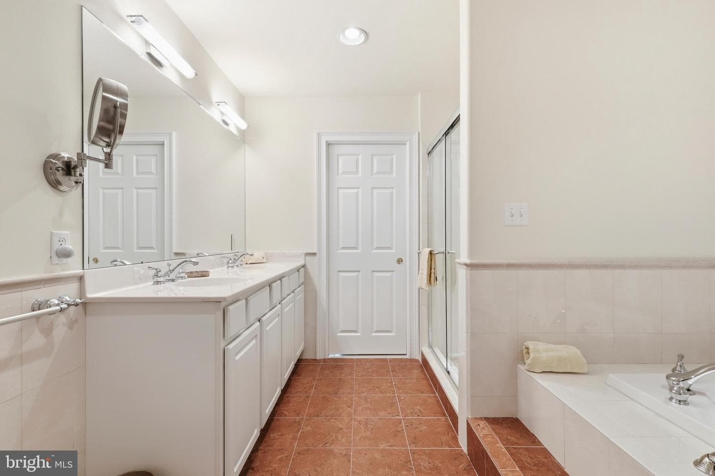 16 Jefferson Crossing Boulevard photo 21
