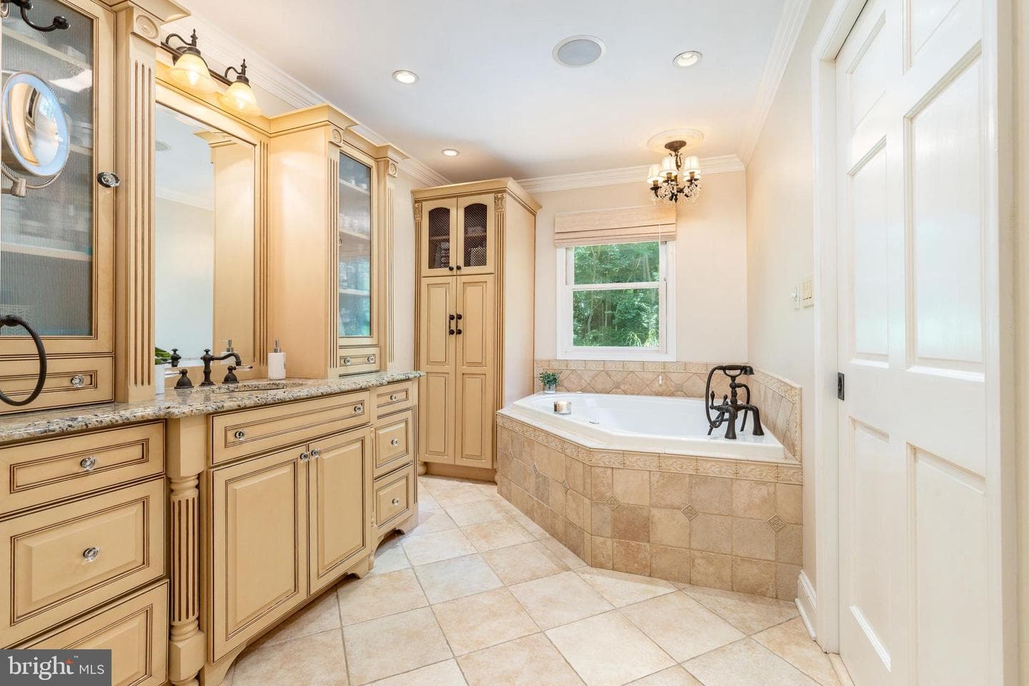 2047 Stone Ridge Lane photo 43