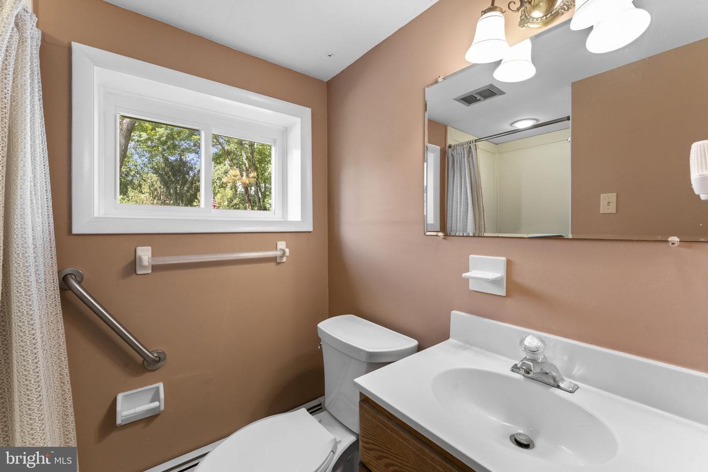 262 Lantern Lane photo 25