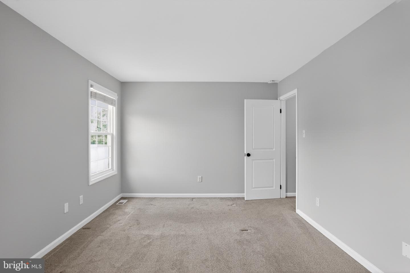 501 Somerset Court photo 21