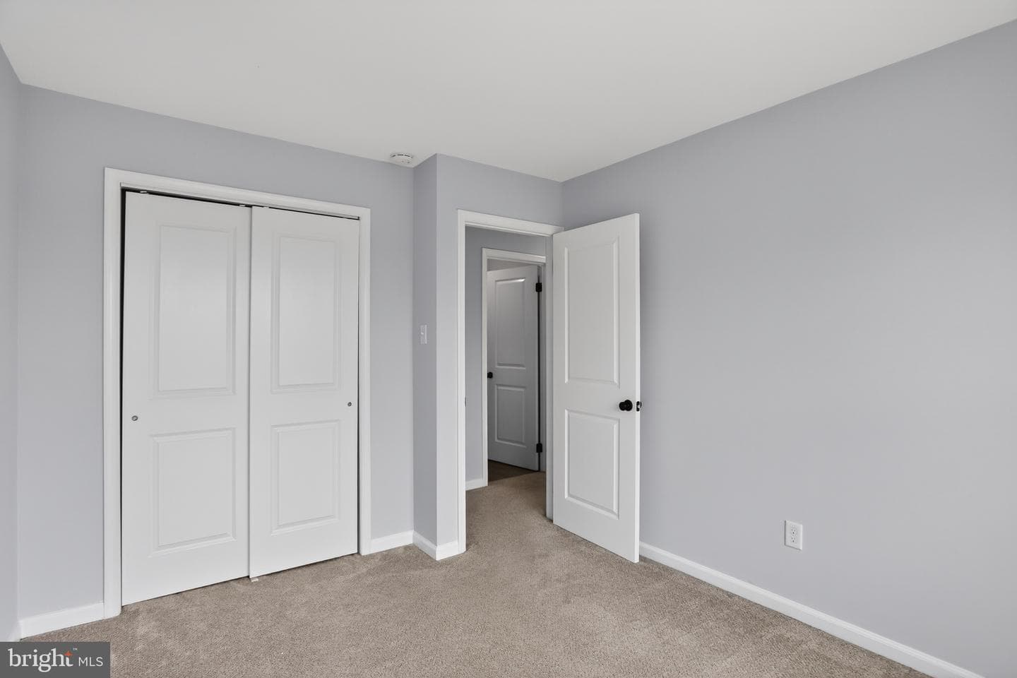 501 Somerset Court photo 23