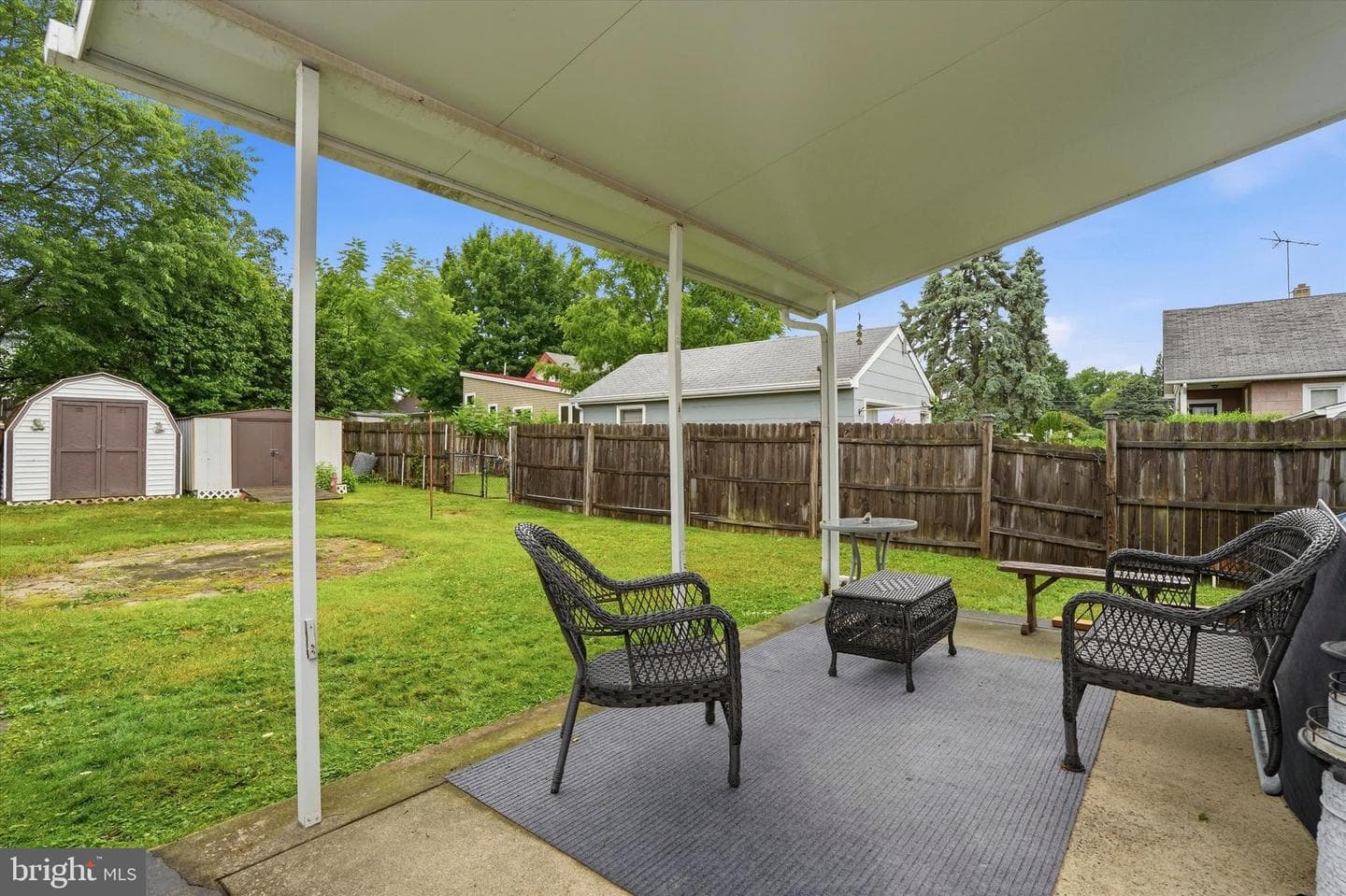 35 Elm Avenue photo 25